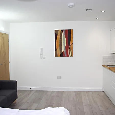 Kirkgate Apartment *